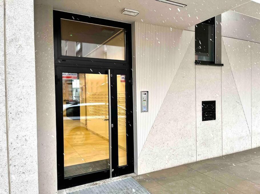 Apartamento Targowa Charming By The National Stadium